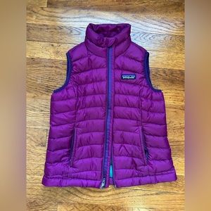 Patagonia girls purple down puffer vest XS 5-6